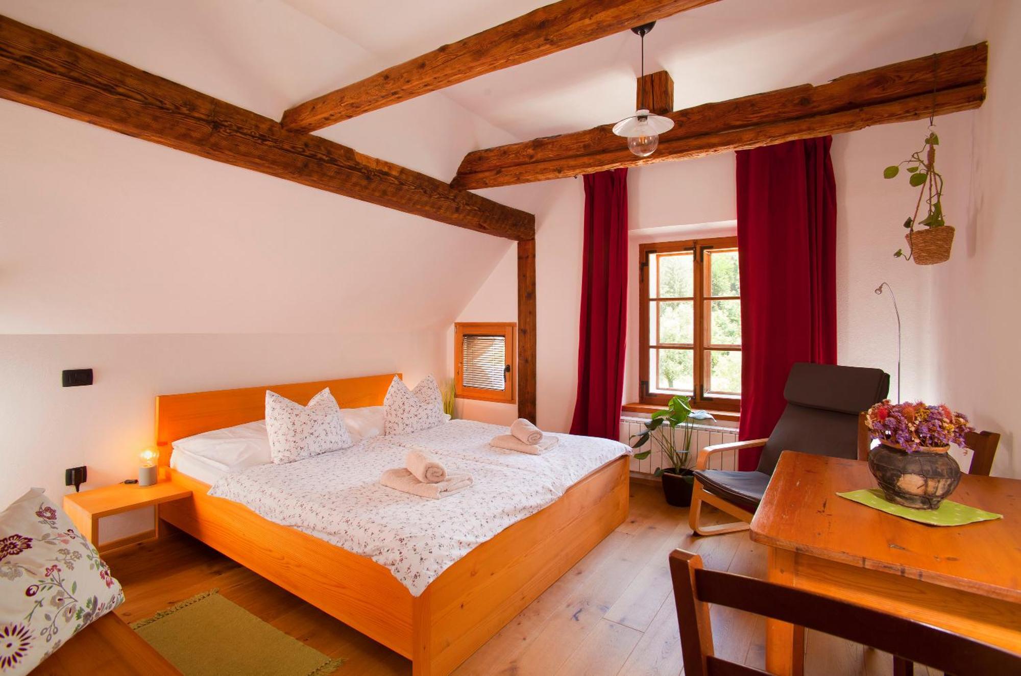 Juvanova Hous - Rooms Luče Esterno foto